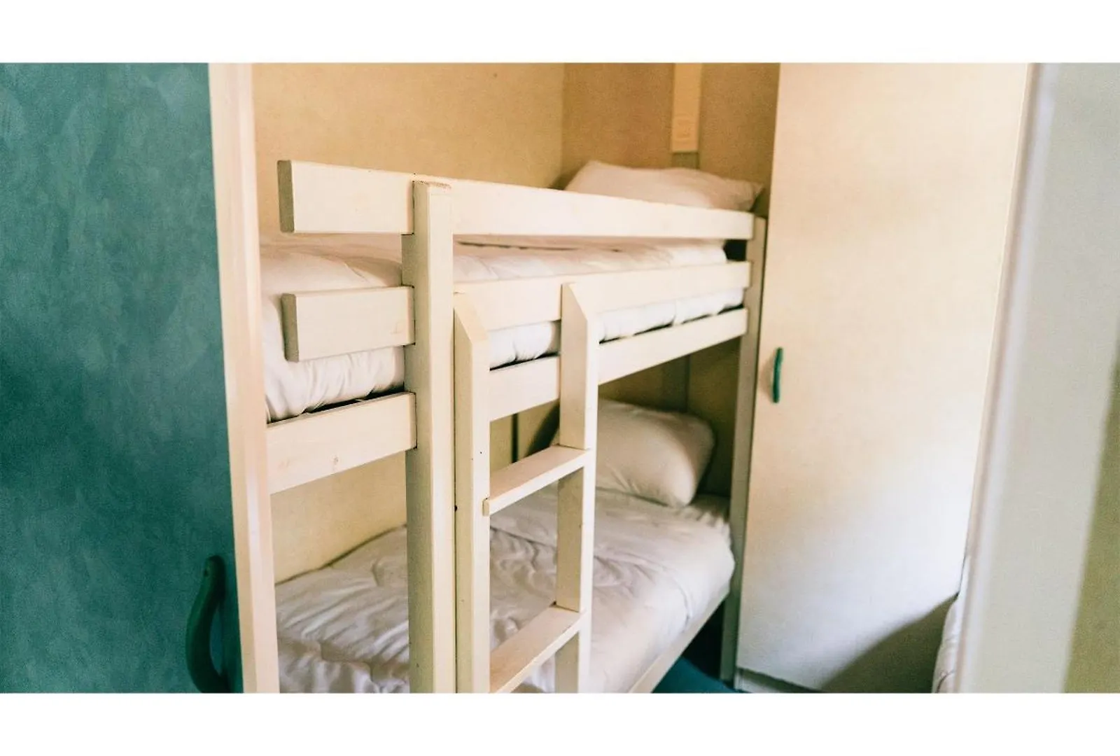 יורט דה מאר Camping Santa Elena אתר קמפינג
