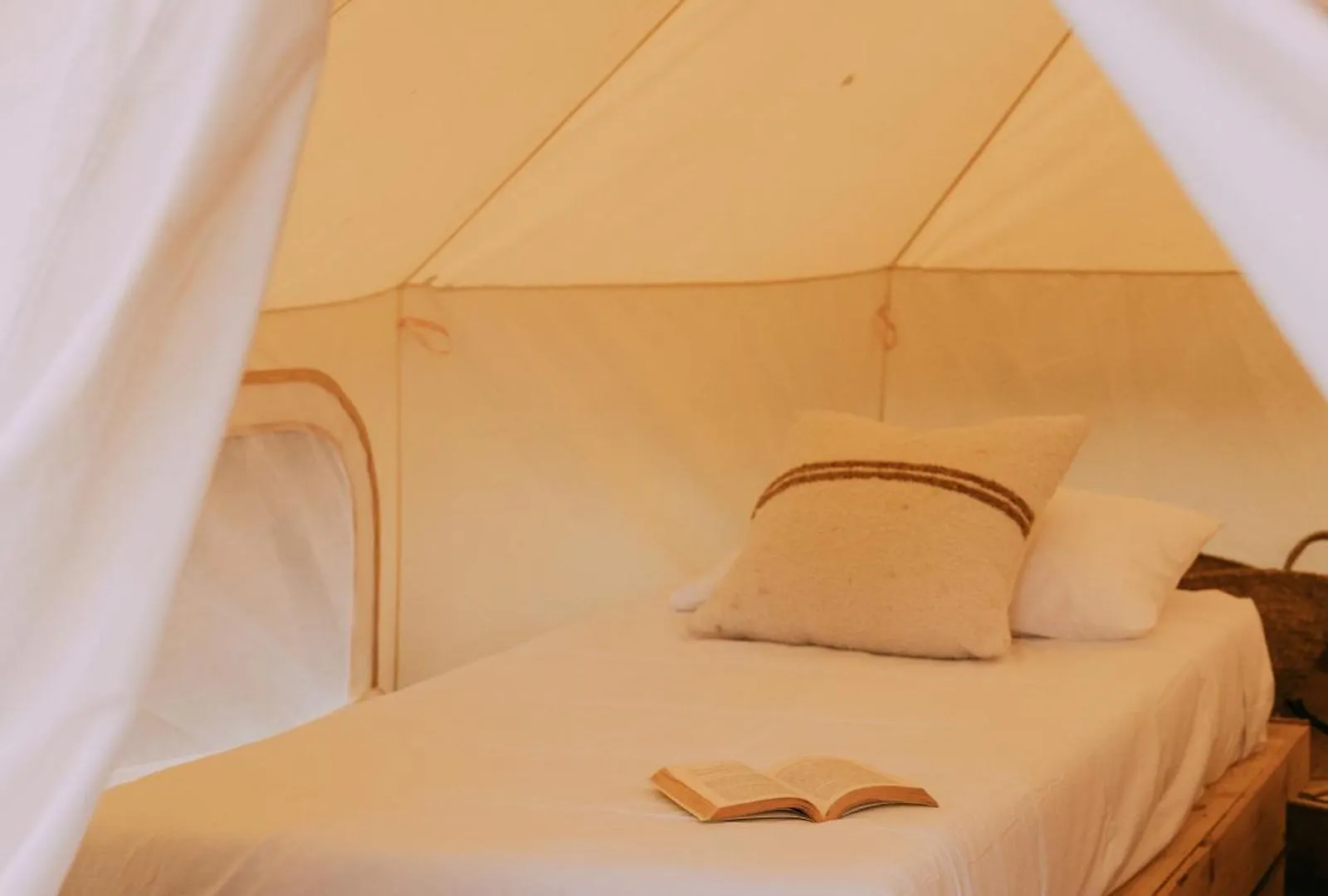 אתר קמפינג יורט דה מאר Camping Santa Elena