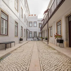 Charming In Private At Graça Lisboa